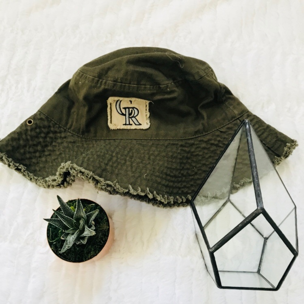 Colorado Rockies Army Green Bucket Hat! - Picture 3 of 6